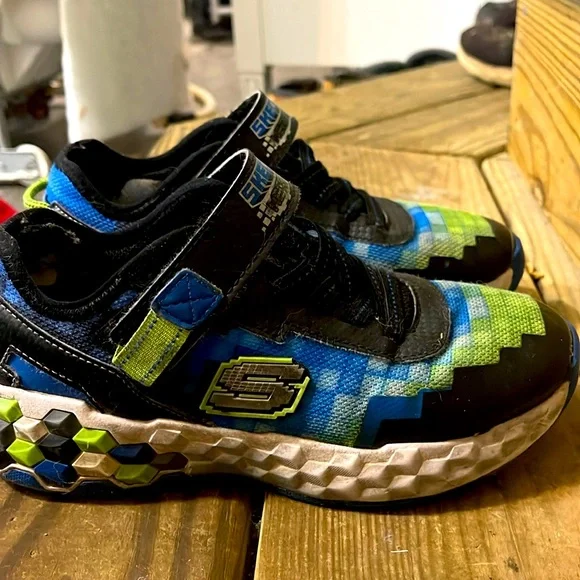 Boys Minecraft Sketchers sneakers - Picture 2 of 5